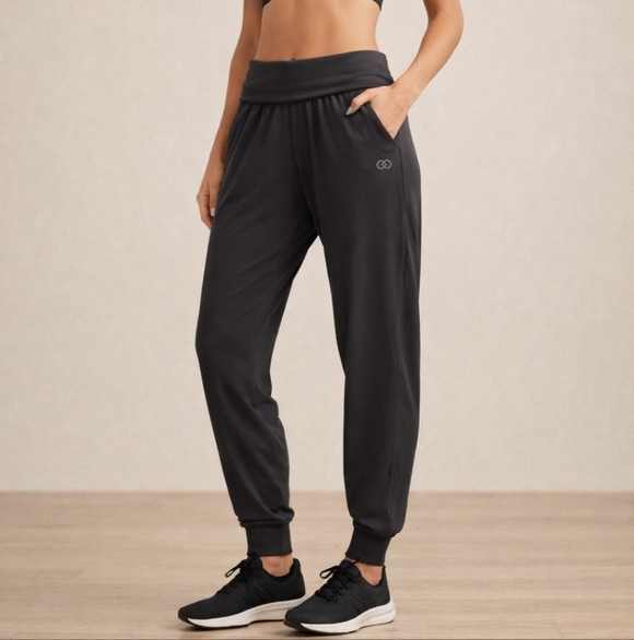 CALIA by Carrie Underwood Pants - Calia by Carrie Underwood Black Jogger Pants Size S